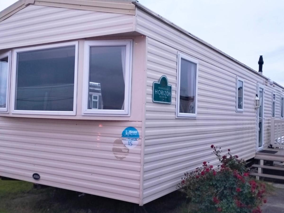 Seascape - Blue Dolphin Holiday Park Gristhorpe Exterior foto